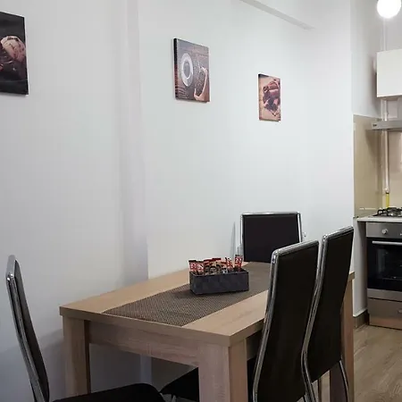 Eme 2 Apartment