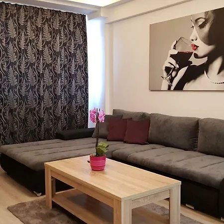 Eme 2 * Μπρασόβ