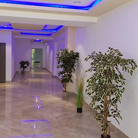 Eme 2 * Μπρασόβ